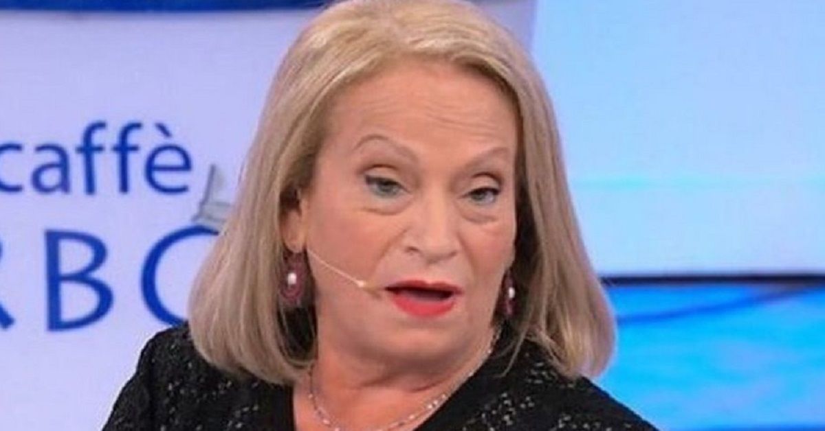 Uomini e Donne “La più grande delusione è stata Maria De Filippi” Ex dama del trono over spara a zero sulla conduttrice Uomini e Donne “La più grande delusione è stata Maria De Filippi” Ex dama del trono over spara a zero sulla conduttrice