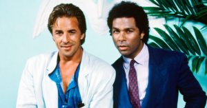 Ricordate Sonny e Rico di Miami Vice? Ecco 30 anni dopo che fine hanno fatto e come sono. (FOTO)