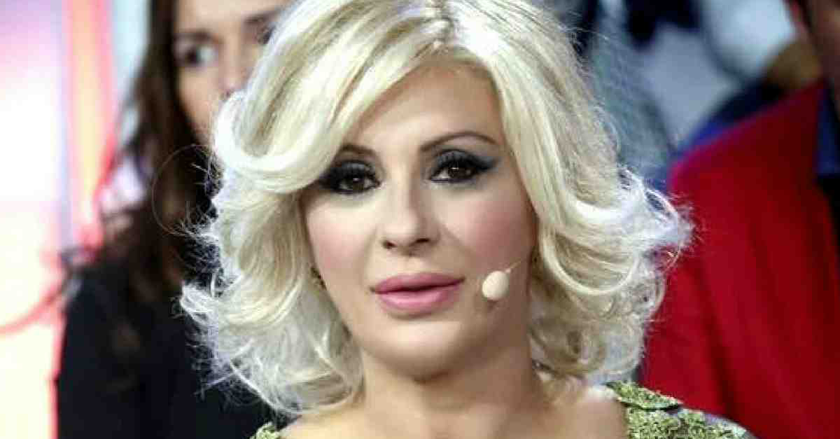Come Mai Tina Cipollari Non è In Trasmissione