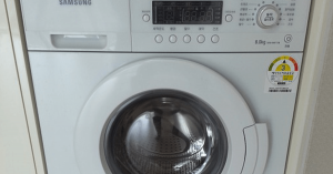 Attenti alla muffa nella lavatrice: ecco come si puo’ eliminare, ed è efficace anche contro i cattivi odori