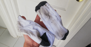 Come restituire il bianco ai calzini dei tuoi bambini