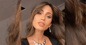 Avete mai visto Federica Nargi da bambina? Un dettaglio della foto postata dall’ex velina colpisce i fan