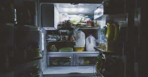 Come rimuovere facilmente il cattivo odore dal frigorifero