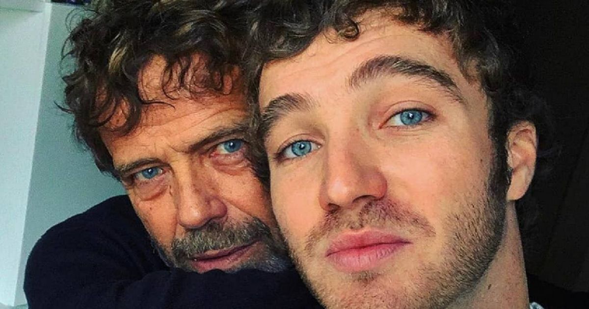 Massimo Ciavarro, attore e padre di Paolo, ecco cosa fa oggi e qual è