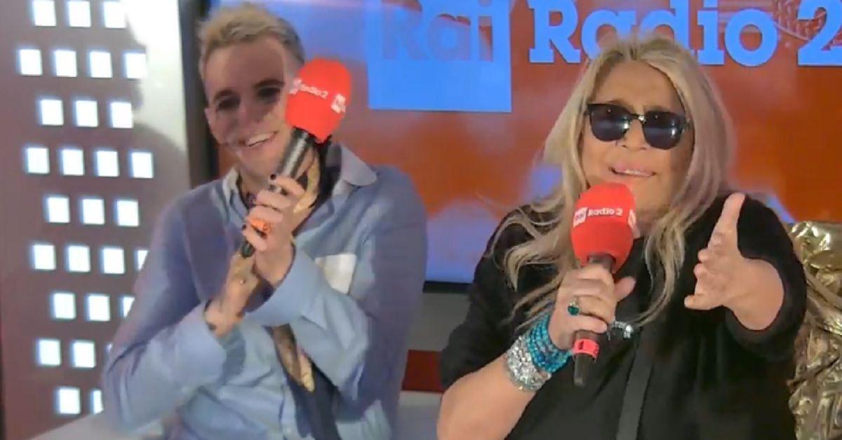 Urlano “Vergognati”ad Achille Lauro, Mara Venier sbotta e inizia ad urlare “Rilassate fio mio, A ripiate…” Il video Urlano “Vergognati”ad Achille Lauro, Mara Venier sbotta e inizia ad urlare “Rilassate fio mio, A ripiate…” Il video
