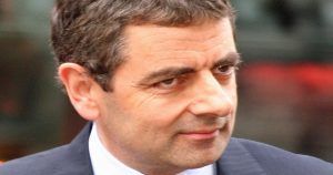 Avete mai visto la figlia di Rowan Atkinson l’attore di Mister Been? Anche lei è nel mondo dello spettacolo.