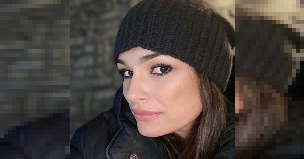Alena Seredova pubblica una foto e svela ai suoi fan la lieta notizia sul nascituro Alena Seredova pubblica una foto e svela ai suoi fan la lieta notizia sul nascituro