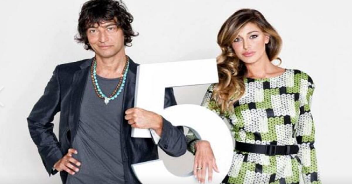 Ricordate Simone Annichiarico? Era al fianco di Belen ad Italia’s got talent. Ecco perchè non lo abbiamo più visto in tv. Ricordate Simone Annichiarico? Era al fianco di Belen ad Italia’s got talent. Ecco perchè non lo abbiamo più visto in tv.
