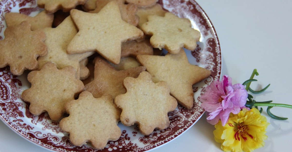 Come fare biscotti al burro facili e veloci Come fare biscotti al burro facili e veloci