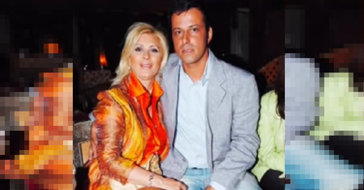 Tina Cipollari e Kiko Nalli sono molto popolari. Ma in queste ultime ore anche il figlio non scherza, ha già ottenuto 40000 visualizzazioni su Youtube Tina Cipollari e Kiko Nalli sono molto popolari. Ma in queste ultime ore anche il figlio non scherza, ha già ottenuto 40000 visualizzazioni su Youtube