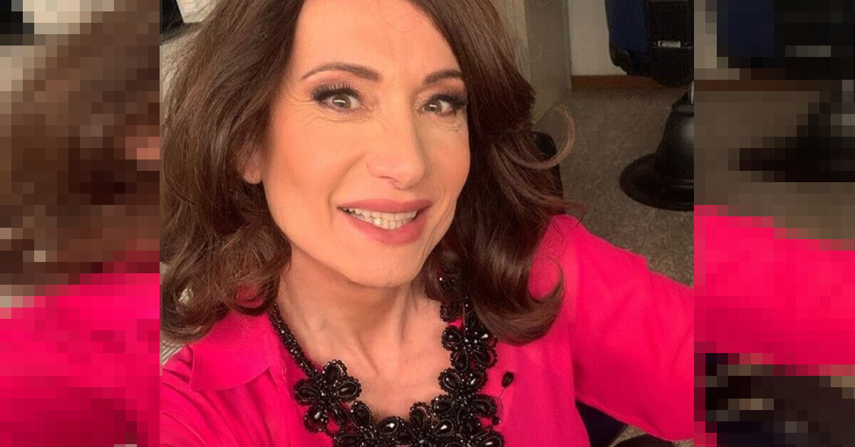 Vladimir Luxuria condivide una foto inedita di quando aveva appena 16 anni e stupisce i follower. Vladimir Luxuria condivide una foto inedita di quando aveva appena 16 anni e stupisce i follower.