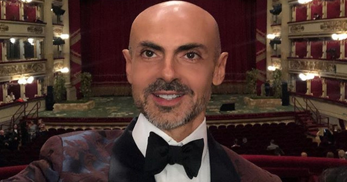 Avete mai visto la mamma di Enzo Miccio, il famoso wedding planner? Ha fatto il suo debutto sul Web, eccoli insieme. Avete mai visto la mamma di Enzo Miccio, il famoso wedding planner? Ha fatto il suo debutto sul Web, eccoli insieme.