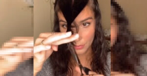 Che Coraggio! Paola Di Benedetto si taglia i capelli da sola e mostra il video tutorial e il risultato.