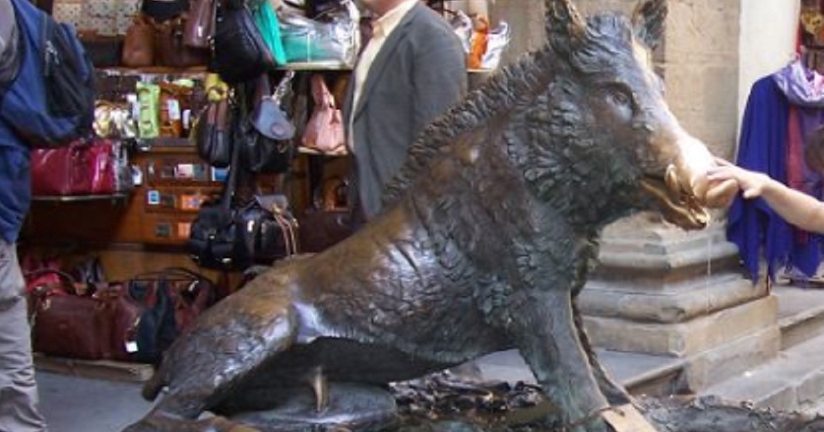 Ecco le statue portafortuna più toccate in Italia. Siamo sicuri che una di queste l’avete toccata anche voi. Ecco le statue portafortuna più toccate in Italia. Siamo sicuri che una di queste l’avete toccata anche voi.