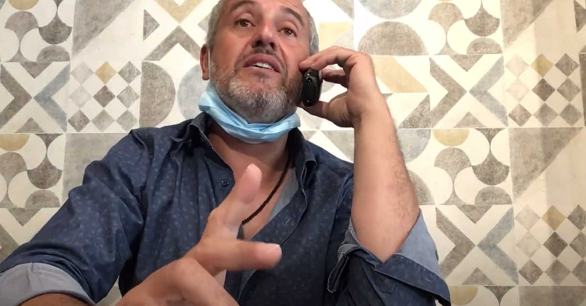 Ristoratore simula una prenotazione impossibile: “Si segni queste regole”. VIDEO Ristoratore simula una prenotazione impossibile: “Si segni queste regole”. VIDEO