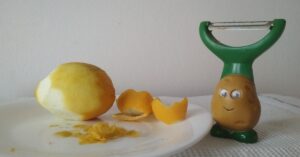 Dovresti conservare sempre le bucce di limone. Ecco perché
