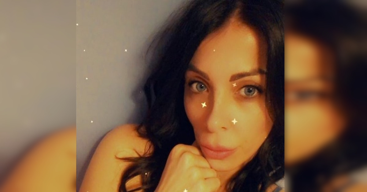 Valentina Autiero lancia dei velati messaggi sui social e i fan sostengono che siano diretti proprio a lui. Valentina Autiero lancia dei velati messaggi sui social e i fan sostengono che siano diretti proprio a lui.
