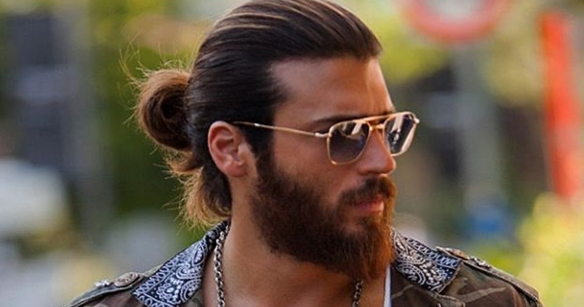 Daydreamer: Can Yaman coinvolto in uno scandalo in patria per una frase sulla collega Demet Ozdemir, Sanem nella soap. Daydreamer: Can Yaman coinvolto in uno scandalo in patria per una frase sulla collega Demet Ozdemir, Sanem nella soap.