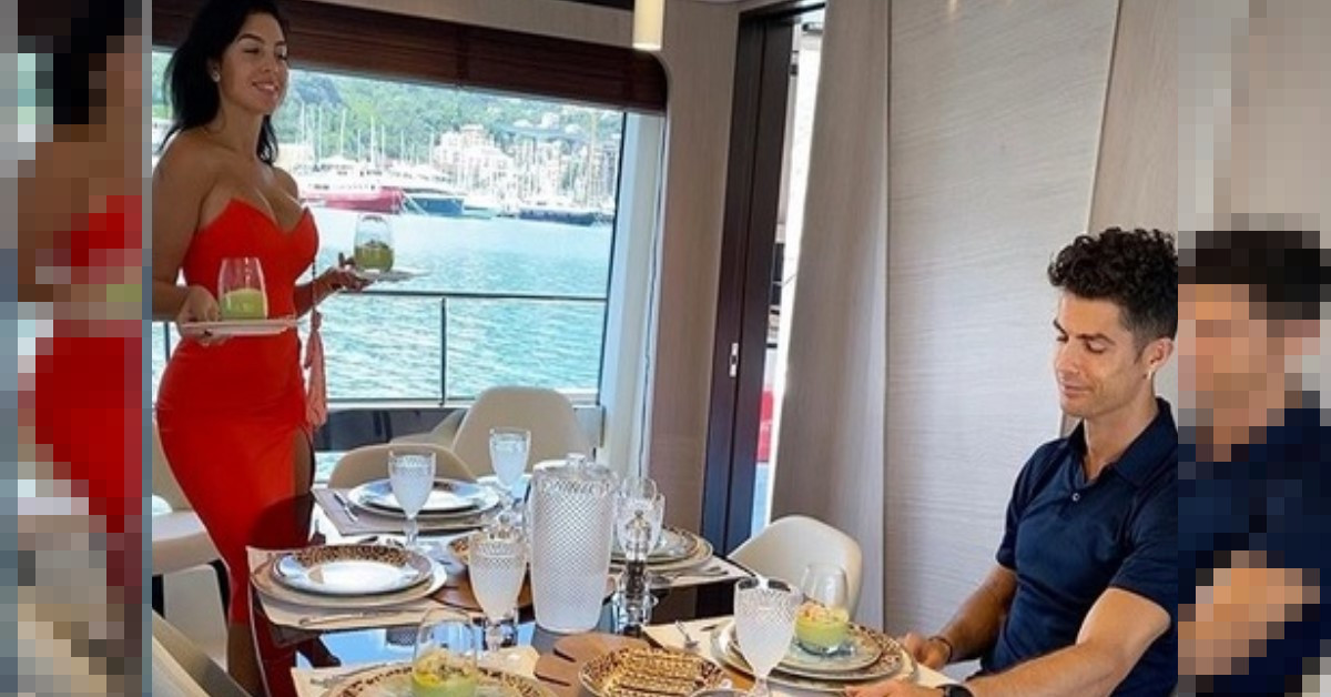 Si gode la vacanza con Giorgina sul suo yacht extra-lusso. Ma sapete quanto ha speso Ronaldo per questo gioiellino? Una cifra astronomica Si gode la vacanza con Giorgina sul suo yacht extra-lusso. Ma sapete quanto ha speso Ronaldo per questo gioiellino? Una cifra astronomica