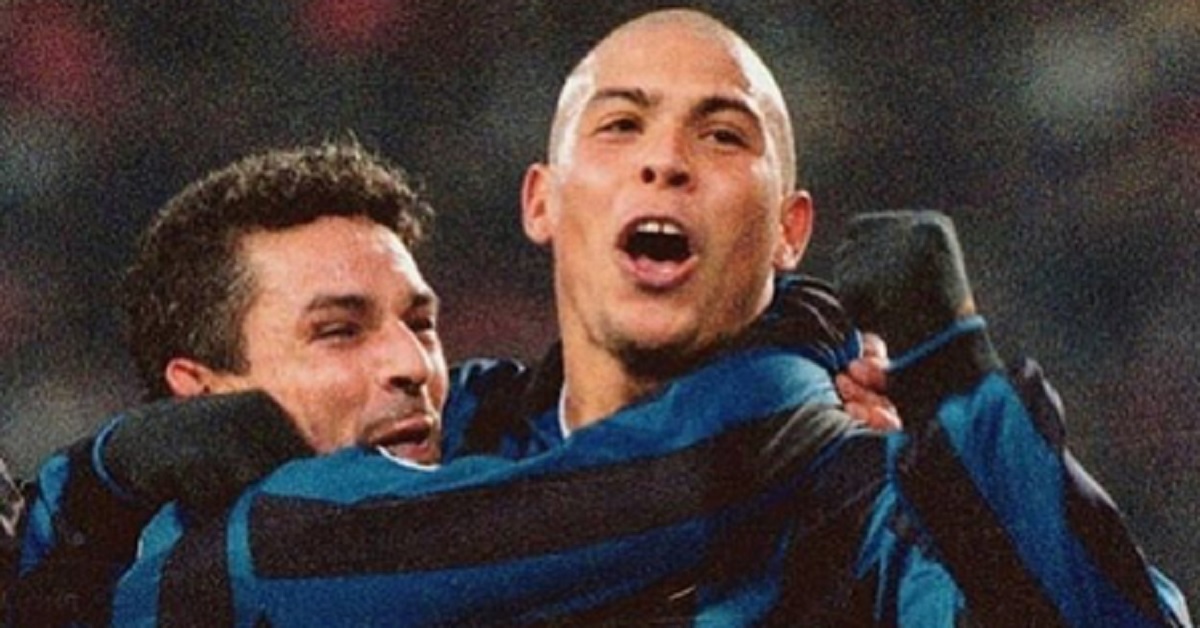 Che fine ha fatto Ronaldo ex stella dell’Inter? E’ stato considerato uno tra i migliori calciatori della storia. A distanza di anni ecco come lo ritroviamo Che fine ha fatto Ronaldo ex stella dell’Inter? E’ stato considerato uno tra i migliori calciatori della storia. A distanza di anni ecco come lo ritroviamo