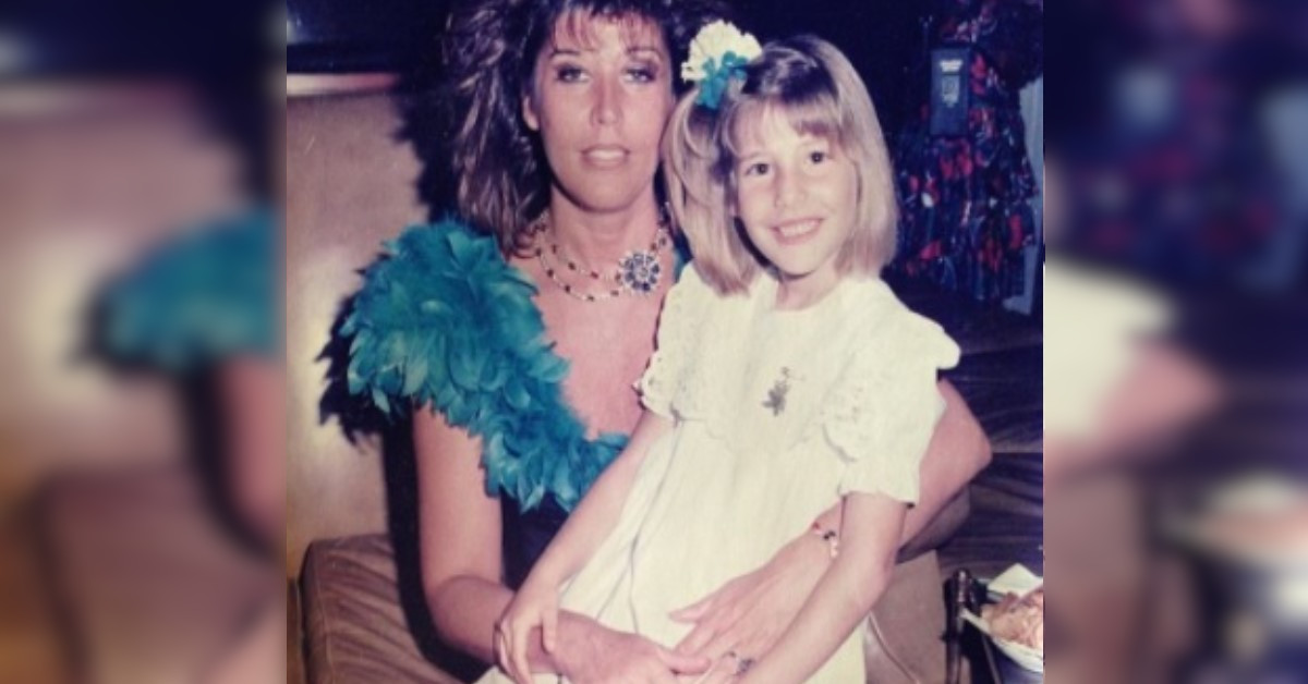 Non si fa che parlare di loro. Le avete riconosciute? Sono mamma e figlia e sono molto conosciute in tv. Non si fa che parlare di loro. Le avete riconosciute? Sono mamma e figlia e sono molto conosciute in tv.