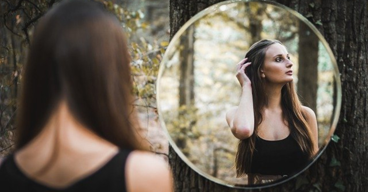 Quali sono i segni zodiacali più vanitosi e quali sono i più “acqua e sapone”? Quali sono i segni zodiacali più vanitosi e quali sono i più “acqua e sapone”?