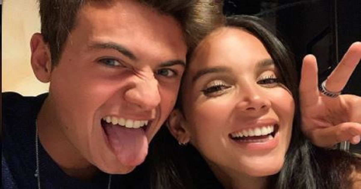 Paola Di Benedetto e Federico Rossi, la prima foto insieme nel loro nuovo appartamento. Che casa! Paola Di Benedetto e Federico Rossi, la prima foto insieme nel loro nuovo appartamento. Che casa!