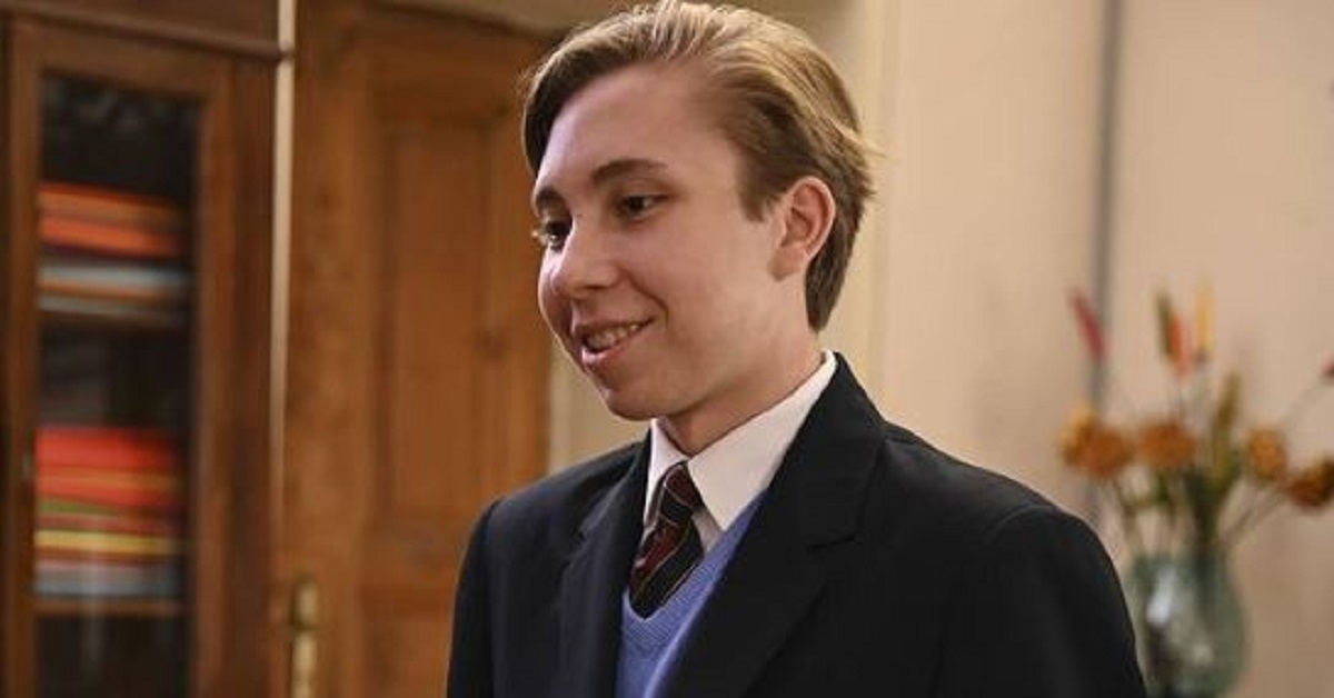 Il Collegio 5: Andrea Di Piero ecco il prima e dopo dell’allievo considerato il genio del docu-reality Il Collegio 5: Andrea Di Piero ecco il prima e dopo dell’allievo considerato il genio del docu-reality