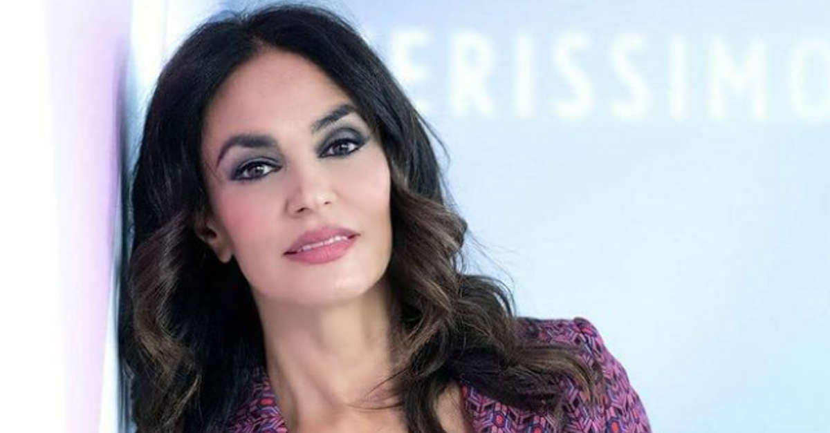 Avete mai visto la figlia di Maria Grazia Cucinotta? La somiglianza è evidente, eccole in una foto insieme Avete mai visto la figlia di Maria Grazia Cucinotta? La somiglianza è evidente, eccole in una foto insieme