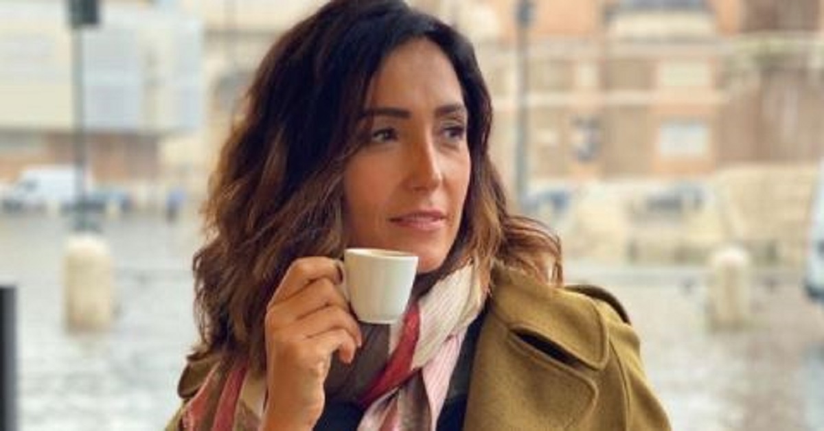 Fa il pieno di like la particolare foto di Caterina Balivo nella vasca da bagno Fa il pieno di like la particolare foto di Caterina Balivo nella vasca da bagno
