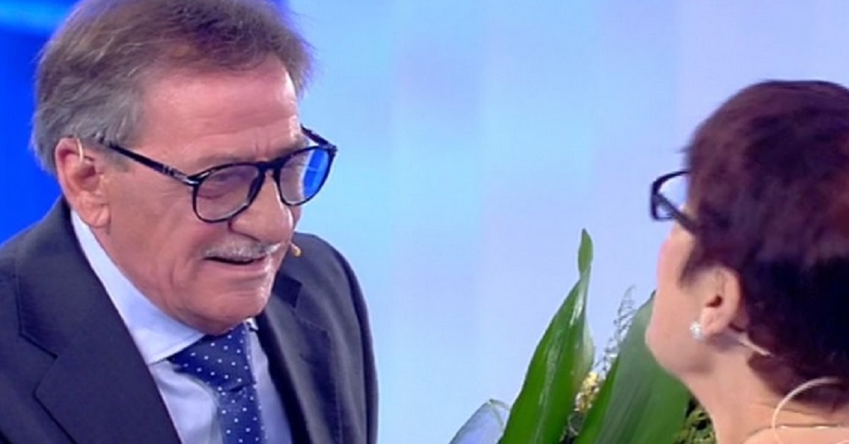 C’è posta per te: Luigi dopo 50 anni rivede Maria, il loro incontro appassiona e mobilita gli utenti del web C’è posta per te: Luigi dopo 50 anni rivede Maria, il loro incontro appassiona e mobilita gli utenti del web