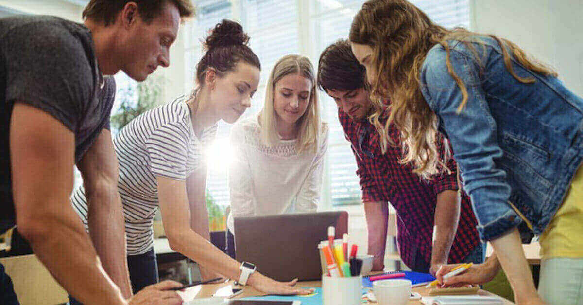 3 segni dello zodiaco che sono ottimi compagni di lavoro 3 segni dello zodiaco che sono ottimi compagni di lavoro