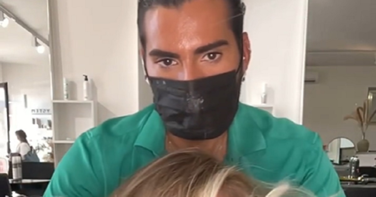 Guai per Federico Fashion Style multato a Sassari. Il parrucchiere racconta la sua versione dei fatti Guai per Federico Fashion Style multato a Sassari. Il parrucchiere racconta la sua versione dei fatti