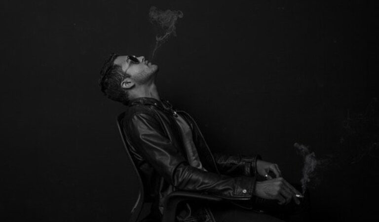Dì addio all’odore del tabacco in casa con questi trucchi Dì addio all’odore del tabacco in casa con questi trucchi