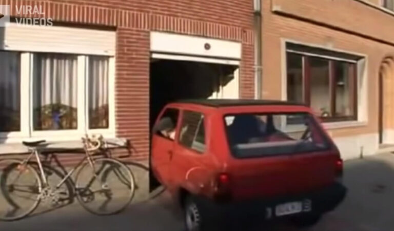 Un anziano parcheggia ogni giorno in un garage appena 6 centimetri più largo della sua panda Un anziano parcheggia ogni giorno in un garage appena 6 centimetri più largo della sua panda