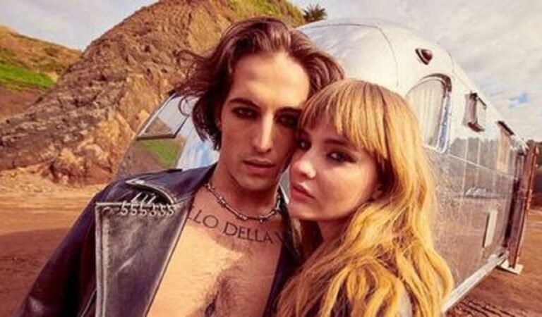 Damiano dei Maneskin lo vediamo sempre super truccato: le foto al naturale scovate sul Web Damiano dei Maneskin lo vediamo sempre super truccato: le foto al naturale scovate sul Web