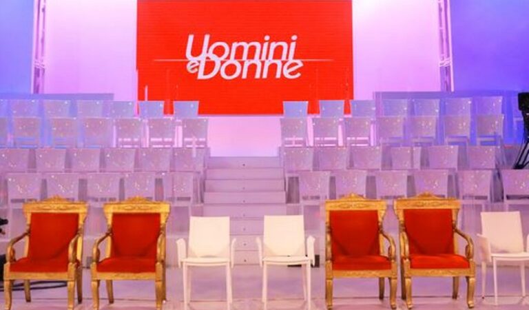 Joele Milan è il nuovo tronista di Uomini e Donne. Cosa sappiamo sul suo conto Joele Milan è il nuovo tronista di Uomini e Donne. Cosa sappiamo sul suo conto