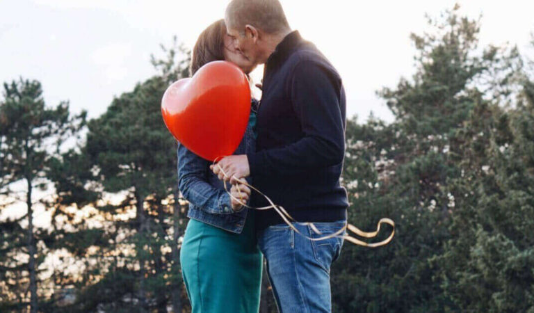 3 Segni dello zodiaco che hanno sempre un pensiero speciale per il partner 3 Segni dello zodiaco che hanno sempre un pensiero speciale per il partner