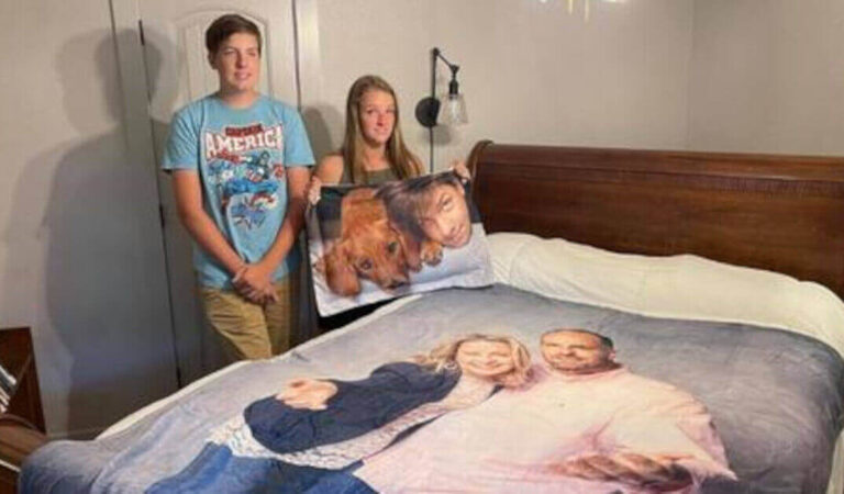 I genitori danno alla figlia un regalo esilarante per il dormitorio del college dove andrà I genitori danno alla figlia un regalo esilarante per il dormitorio del college dove andrà