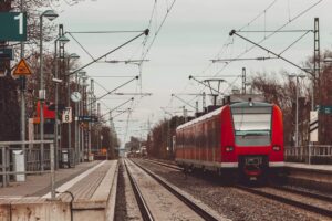 I 3 segni dello zodiaco che amano prendere il treno