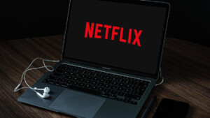 Un uomo ha guardato lo stesso film Netflix più di 350 volte in un solo anno