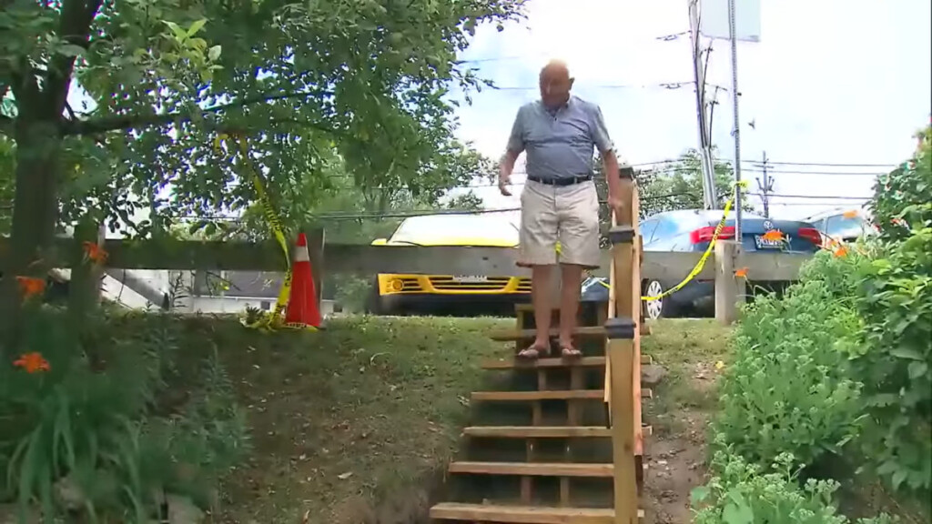 La città afferma che le scale costeranno almeno $ 65.000; l'uomo li costruisce con $ 550