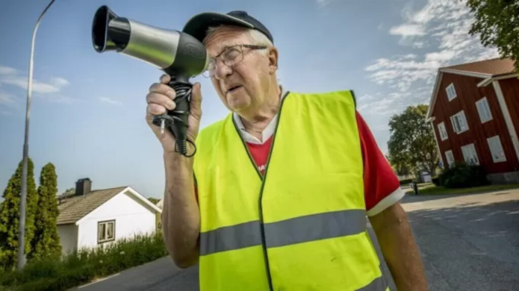 Il geniale stratagemma di un pensionato svedese per ridurre gli incidenti stradali