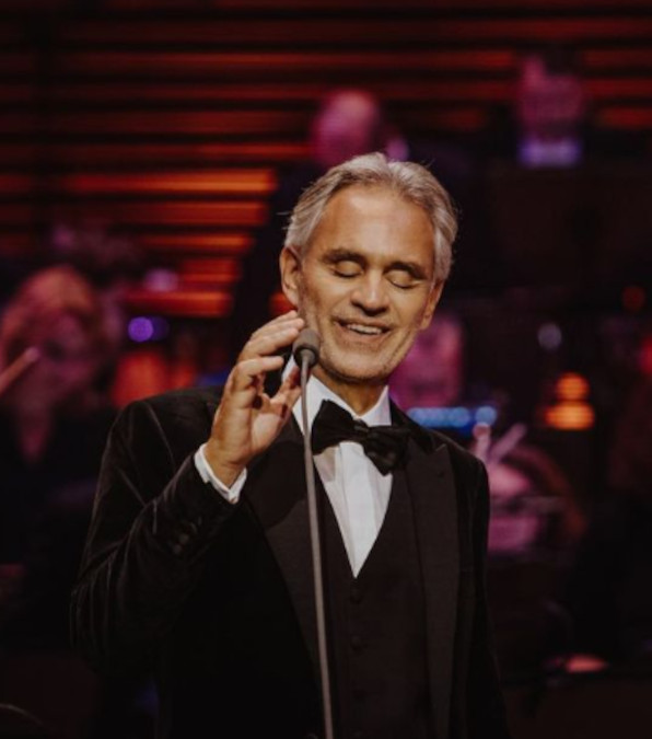 Come è diventato cieco Andrea Bocelli